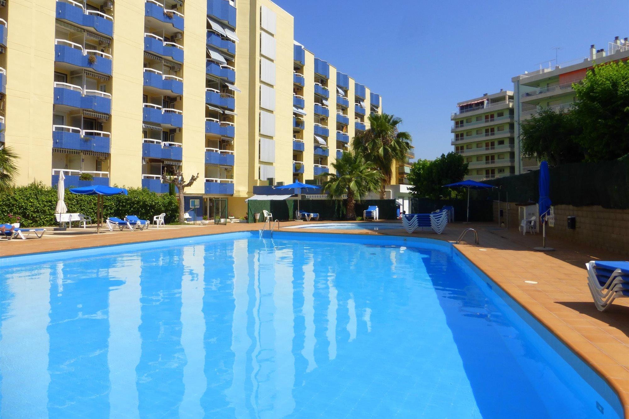 Rentalmar Alboran Apartments Salou Exterior photo