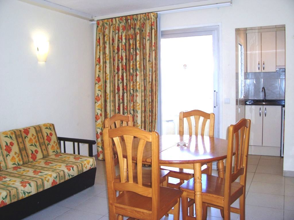 Rentalmar Alboran Apartments Salou Exterior photo